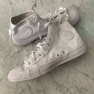 CHUCK TAYLOR ALL STAR LEATHER HIGH TOP - CONVERSE